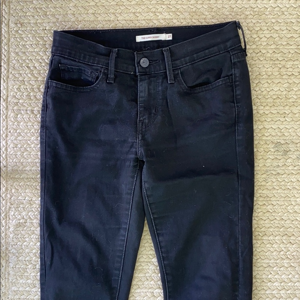Levi’s Black 710 Super Skinny Jean Sz 27